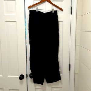 JCrew black 100%Linen cropped pants with narrow ruffle trim
